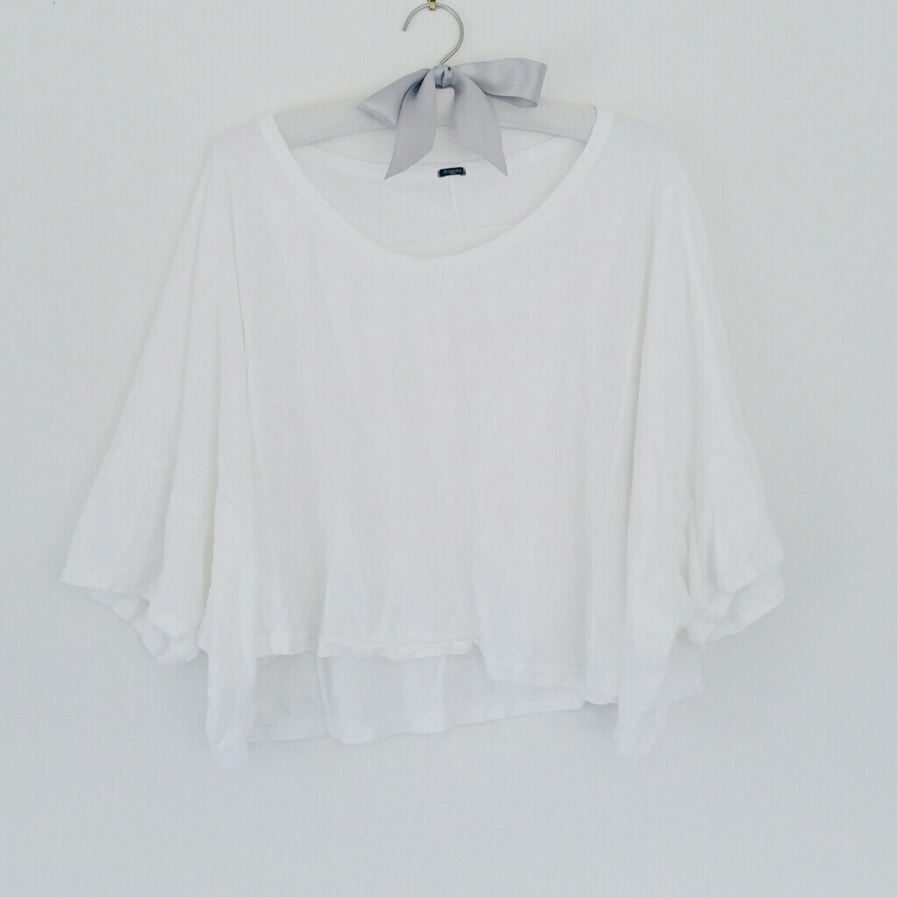 *For Sam* BRANDY MELVILLE // White Oversized Crop Top